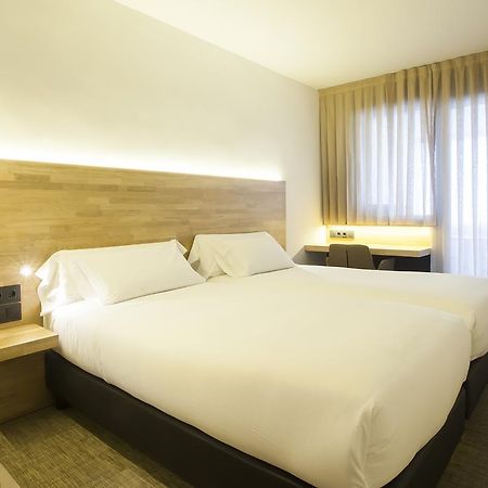 Hotel A פמפלונה מראה חיצוני תמונה