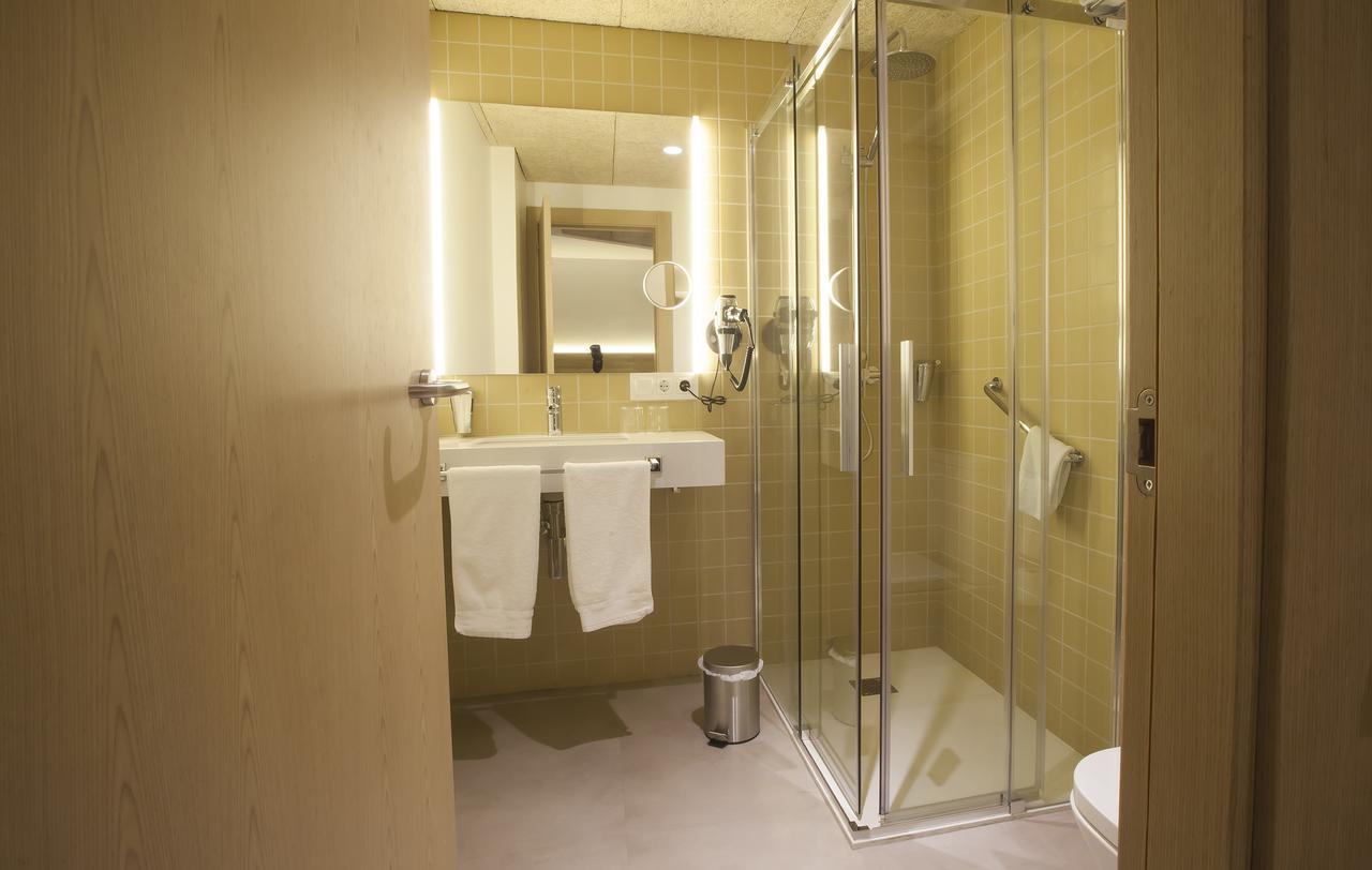 Hotel A פמפלונה מראה חיצוני תמונה