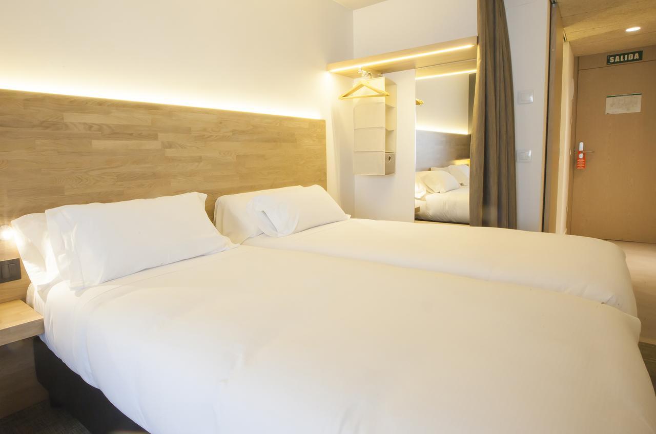 Hotel A פמפלונה מראה חיצוני תמונה
