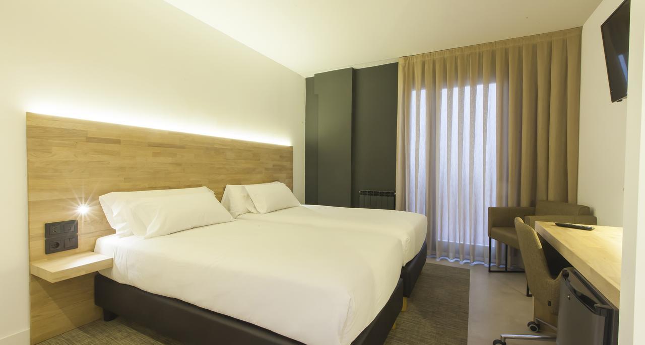 Hotel A פמפלונה מראה חיצוני תמונה